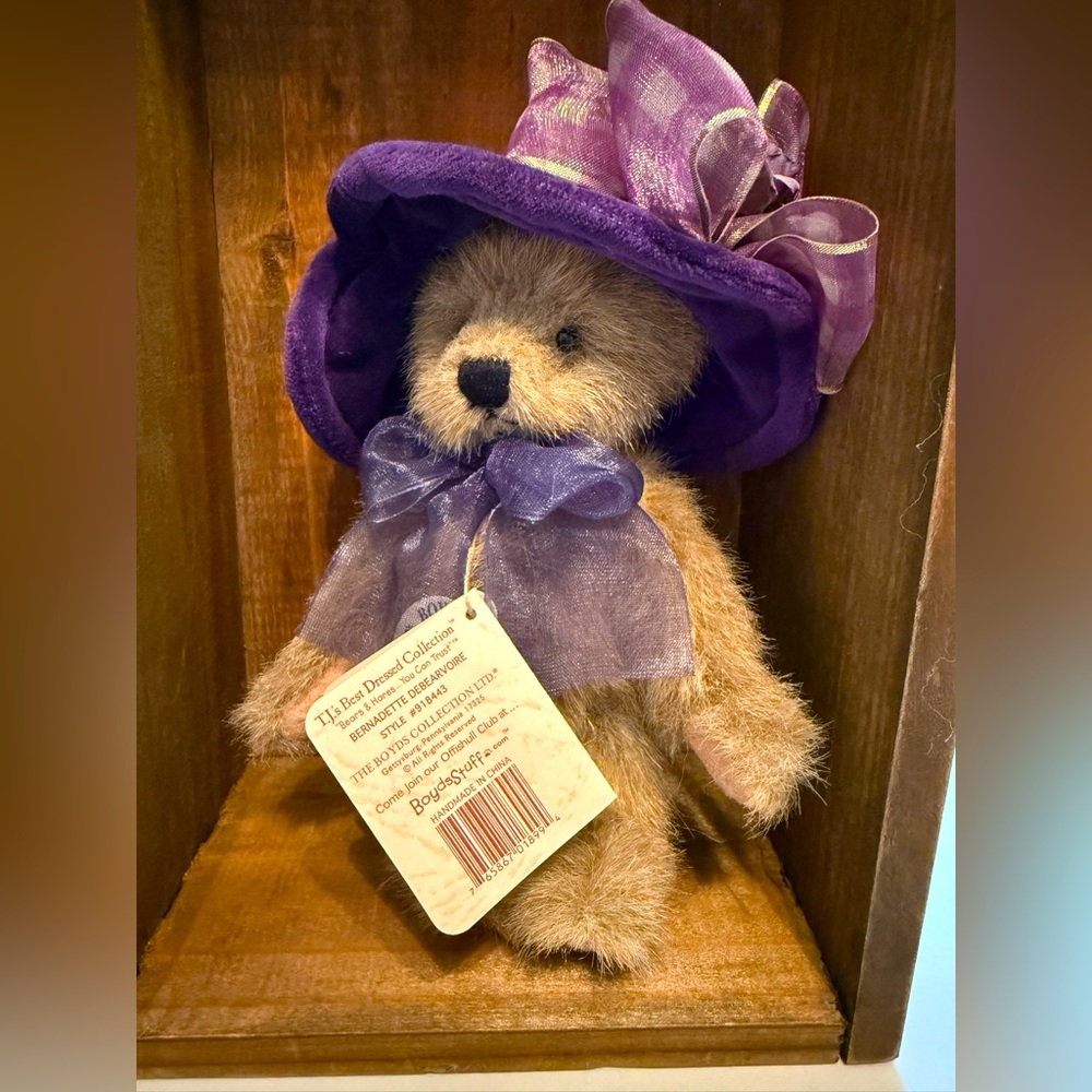 Gen-yoo-wine BOYDS Bears “BERNADETTE DEBEARVOIRE” - Picture 3 of 10